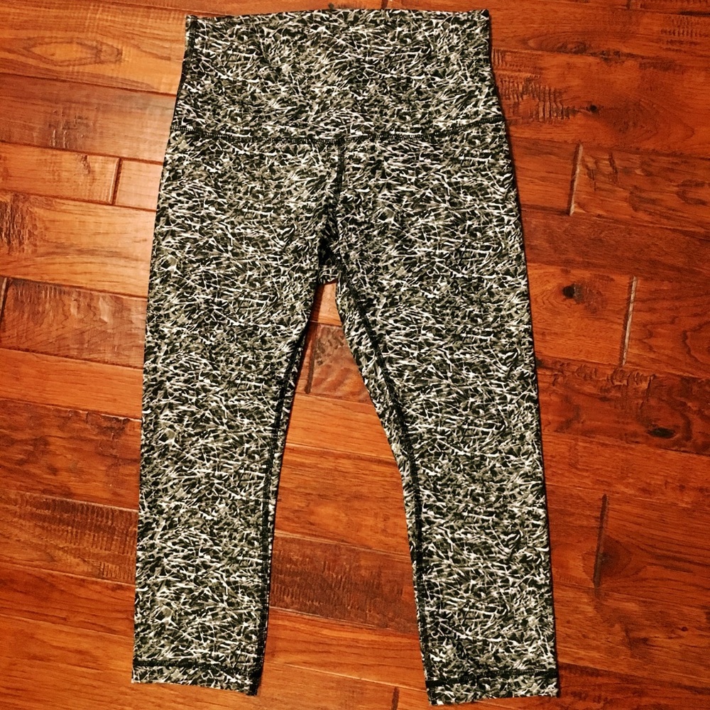 NWOT Lululemon crops